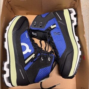 On Cloud waterproof boots